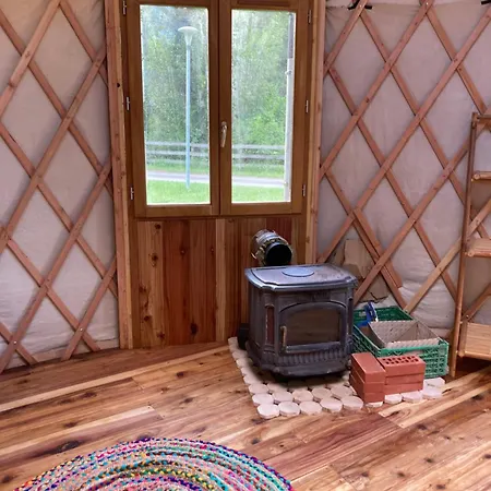 Yourte Campismo de Luxo Auzat